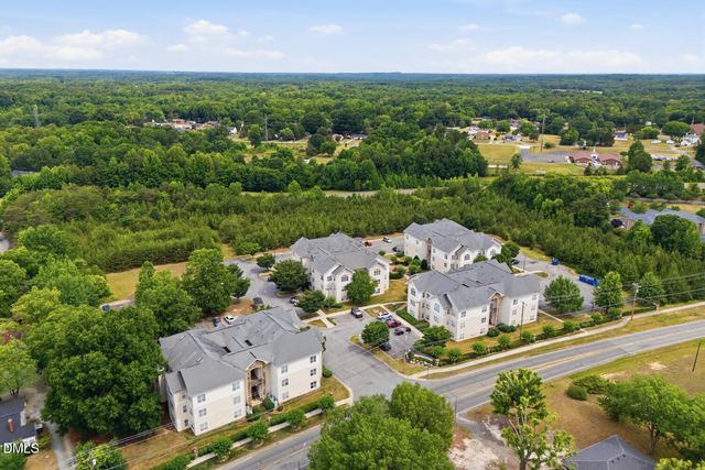 102 Campus Walk Trail 200, Elon, NC 27244