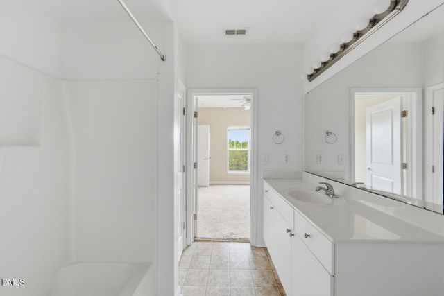 102 Campus Walk Trail 200, Elon, NC 27244