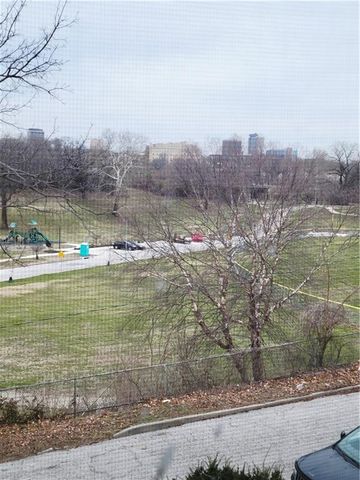 2739 Garfield Avenue, Kansas City, MO 64109