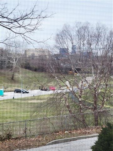 2739 Garfield Avenue, Kansas City, MO 64109