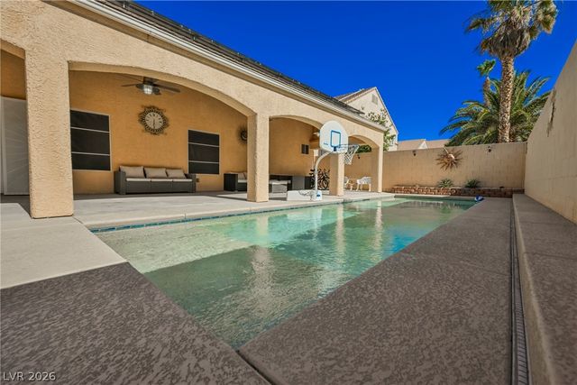 9455 Supernova Court, Las Vegas, NV 89123