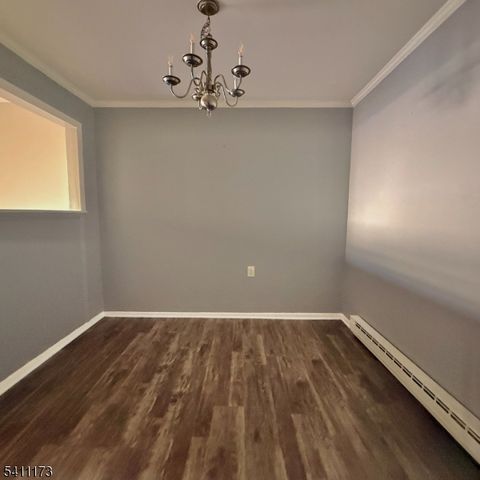 93 Overlook Dr, Union Twp., NJ 08809