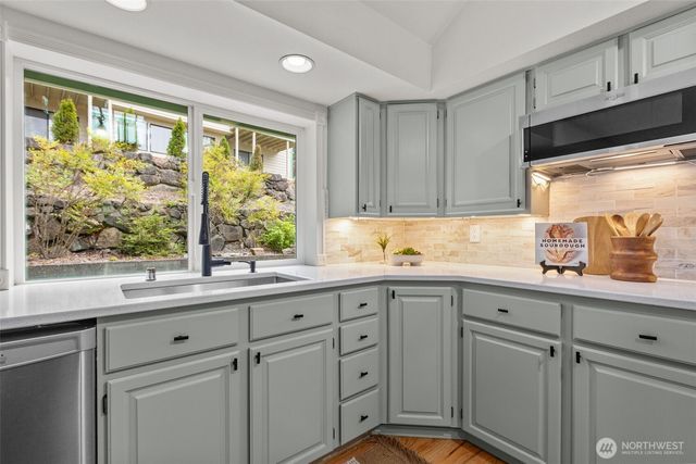 1802 Zephyr Lane NW, Silverdale, WA 98383
