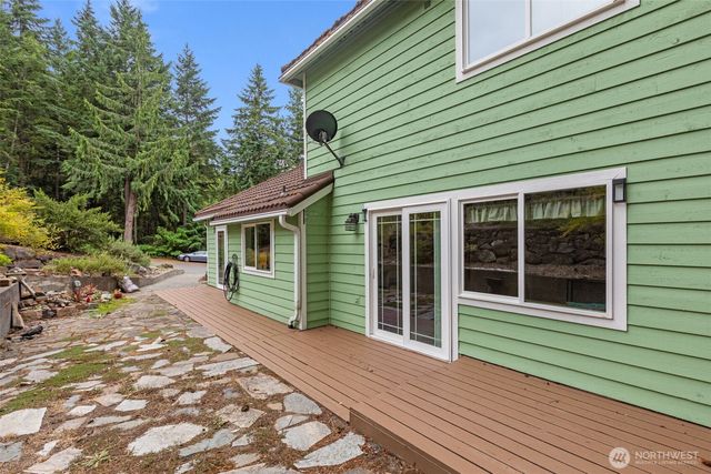 1802 Zephyr Lane NW, Silverdale, WA 98383