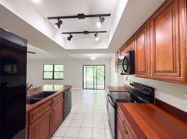 15226 SW 39TH CIRCLE, Ocala, FL 34473