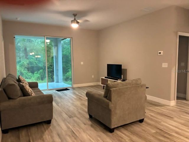 524 E AVONDALE DRIVE, Dunnellon, FL 34434