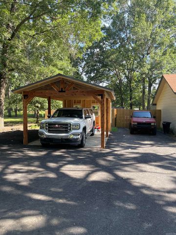 6 Eastwood Oaks Street, Conway, AR 72032