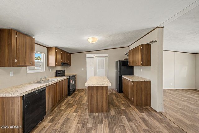 132 S 103RD Place, Mesa, AZ 85208