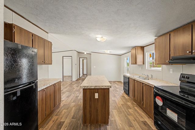 132 S 103RD Place, Mesa, AZ 85208