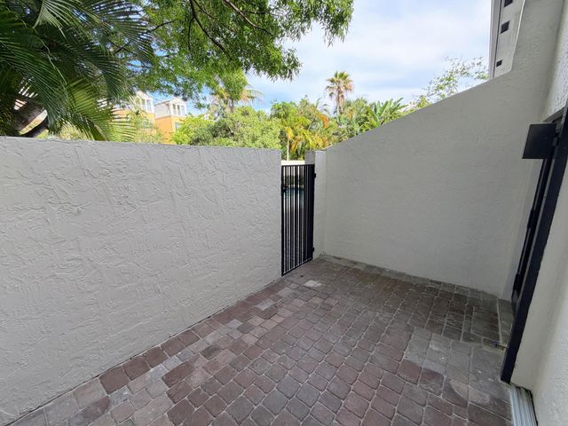 575 NE 7th Avenue 4b, Fort Lauderdale, FL 33301