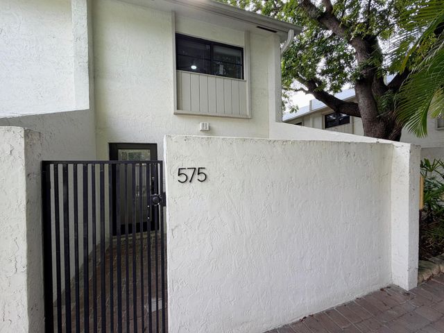575 NE 7th Avenue 4b, Fort Lauderdale, FL 33301