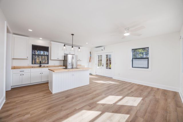 65 Happy Hollow Road, Freeport, FL 32439