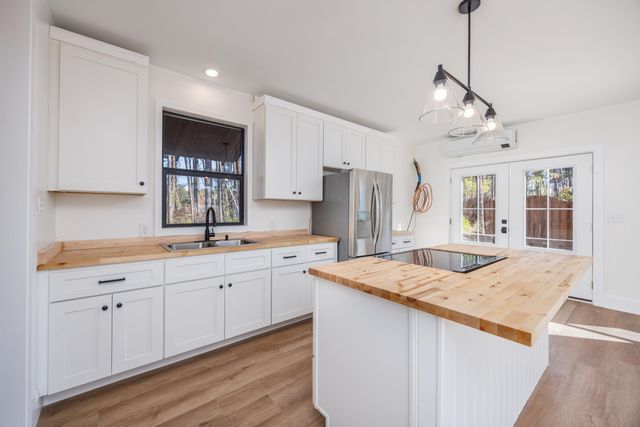 65 Happy Hollow Road, Freeport, FL 32439