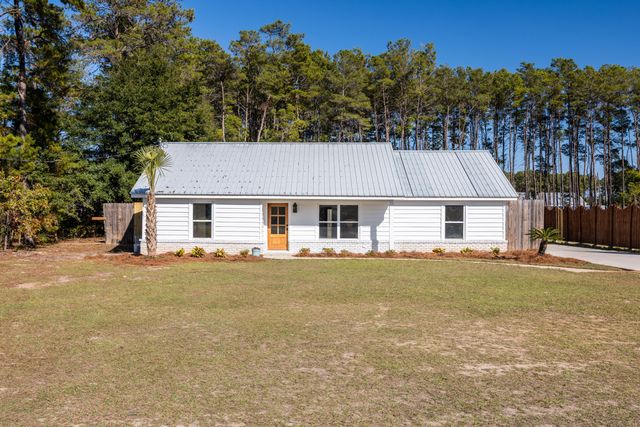 65 Happy Hollow Road, Freeport, FL 32439