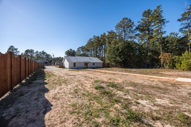 65 Happy Hollow Road, Freeport, FL 32439