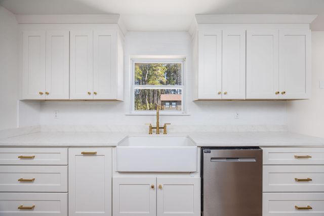 65 Happy Hollow Road, Freeport, FL 32439