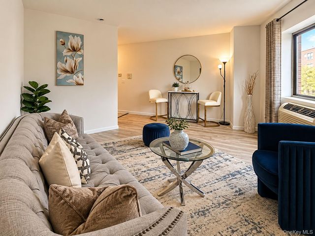 7617 46th Avenue 4A, Elmhurst, NY 11373