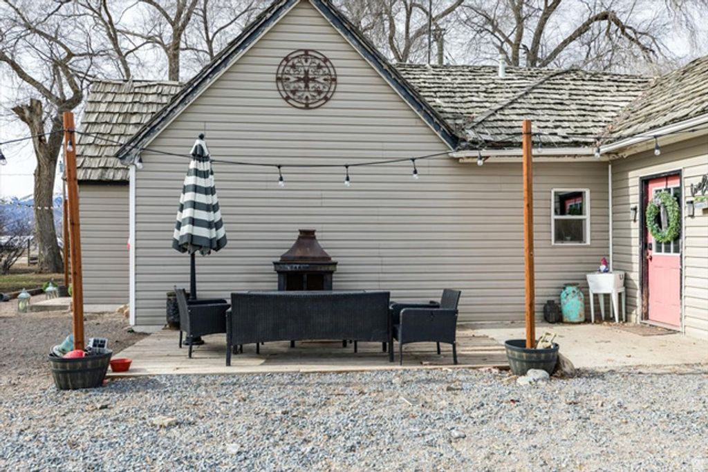 Image 23 of property listing at 2396 W 7400 N, Preston, ID 83263