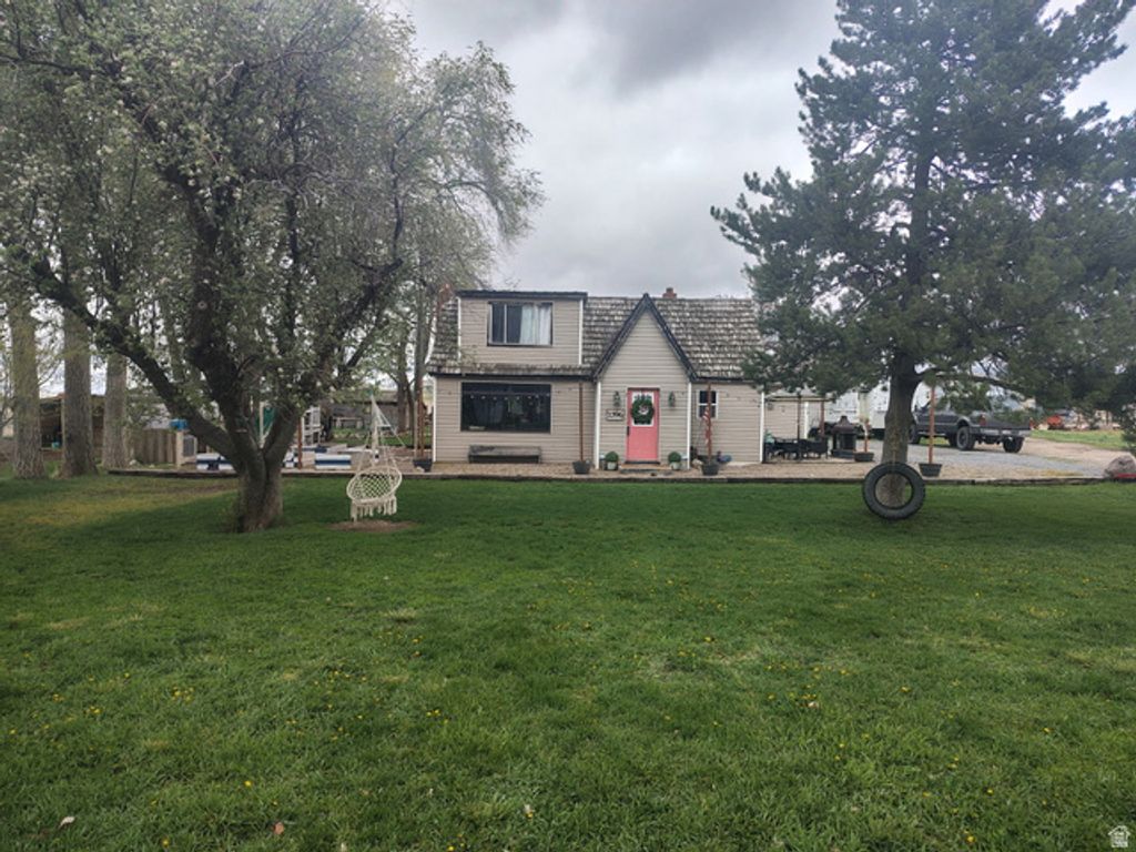 Image 26 of property listing at 2396 W 7400 N, Preston, ID 83263