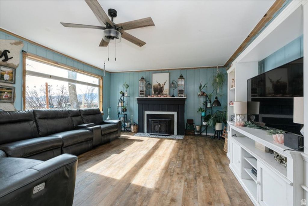Image 4 of property listing at 2396 W 7400 N, Preston, ID 83263