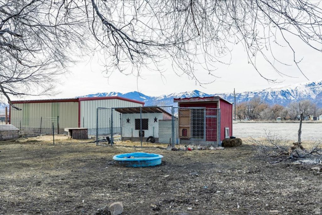 Image 41 of property listing at 2396 W 7400 N, Preston, ID 83263