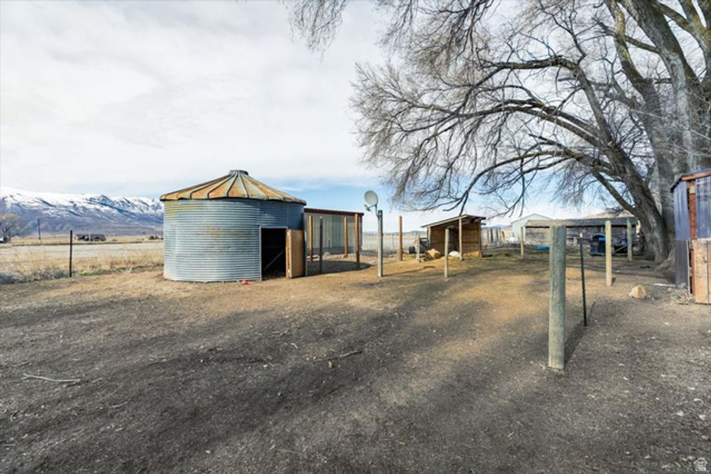 Image 46 of property listing at 2396 W 7400 N, Preston, ID 83263