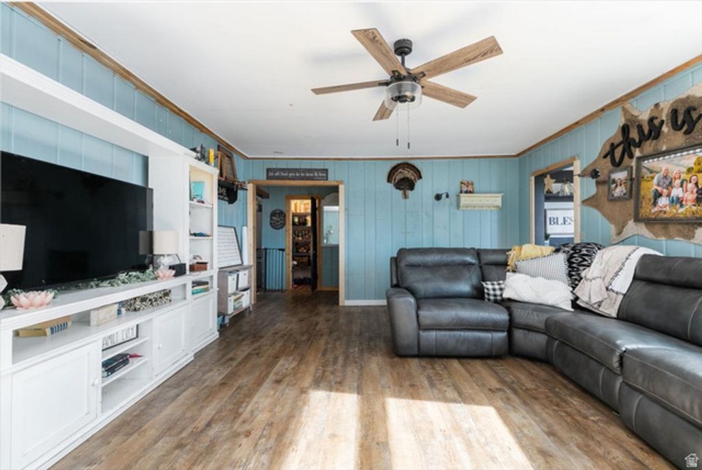 Image 6 of property listing at 2396 W 7400 N, Preston, ID 83263