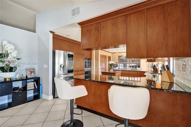 10180 SW 1st Ct, Coral Springs, FL 33071