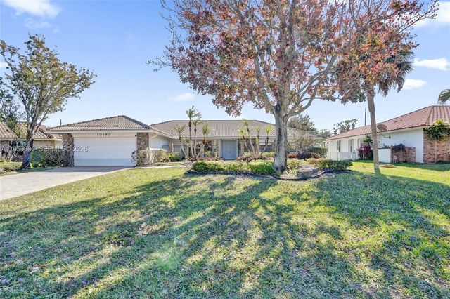 10180 SW 1st Ct, Coral Springs, FL 33071