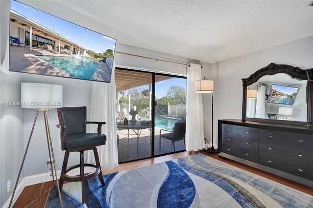 10180 SW 1st Ct, Coral Springs, FL 33071