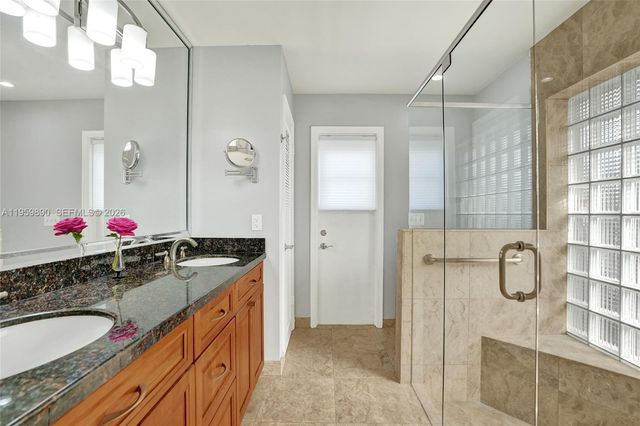 10180 SW 1st Ct, Coral Springs, FL 33071