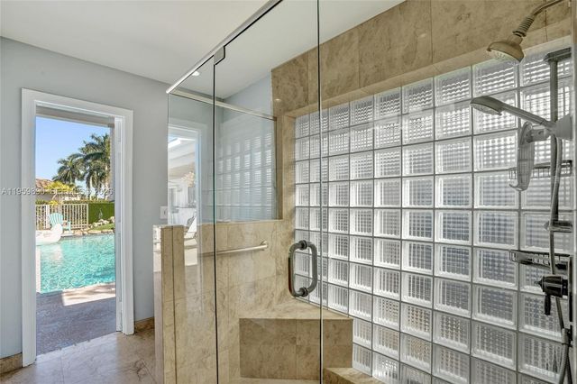 10180 SW 1st Ct, Coral Springs, FL 33071