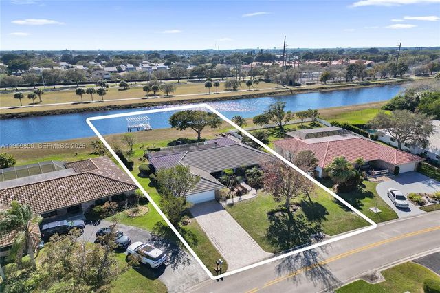 10180 SW 1st Ct, Coral Springs, FL 33071