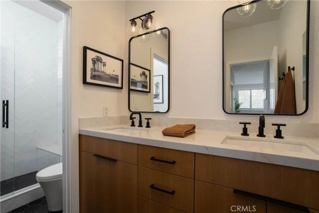 293 Mesa Dr, Costa Mesa, CA 92627