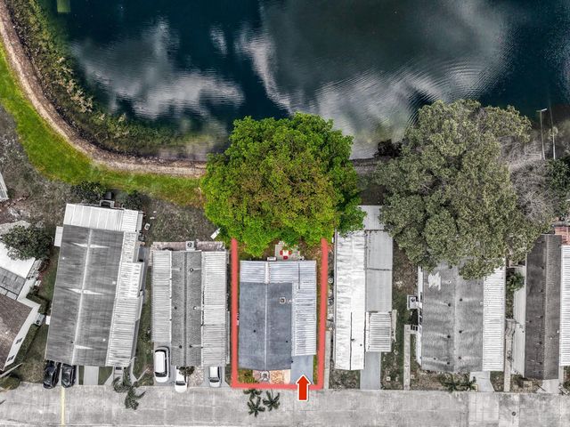 141 Plantation Boulevard, Lake Worth, FL 33467