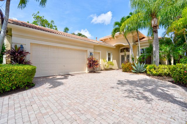119 Esperanza Way, Palm Beach Gardens, FL 33418