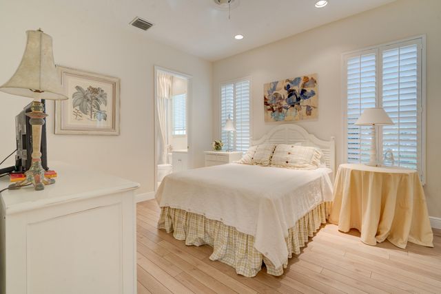 119 Esperanza Way, Palm Beach Gardens, FL 33418