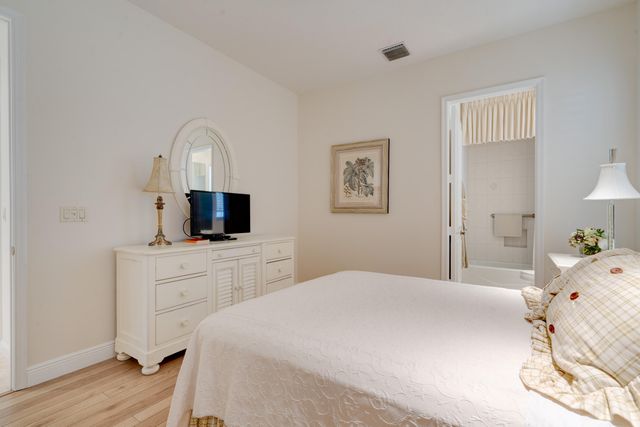 119 Esperanza Way, Palm Beach Gardens, FL 33418