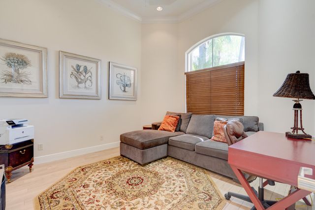 119 Esperanza Way, Palm Beach Gardens, FL 33418