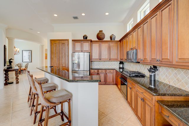 119 Esperanza Way, Palm Beach Gardens, FL 33418