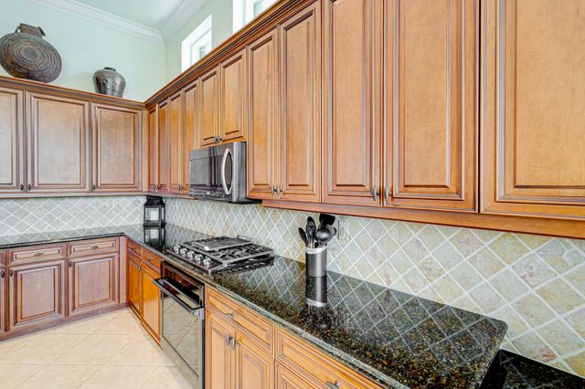 119 Esperanza Way, Palm Beach Gardens, FL 33418