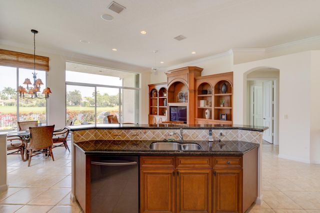 119 Esperanza Way, Palm Beach Gardens, FL 33418