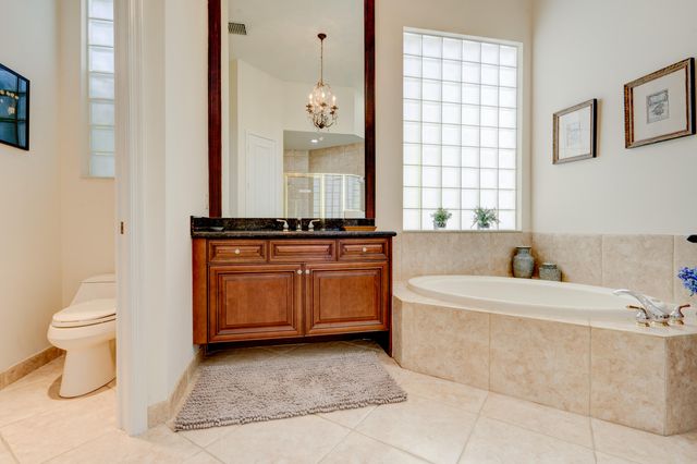 119 Esperanza Way, Palm Beach Gardens, FL 33418