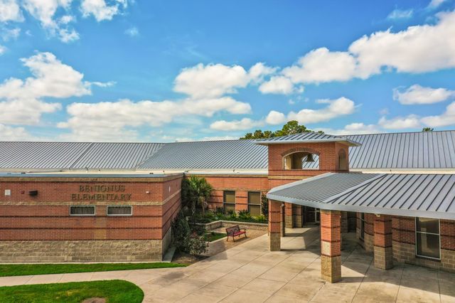 21107 Coldde Meadow Lane, Spring, TX 77379