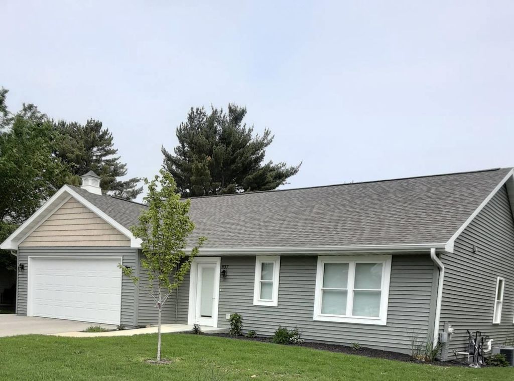 837 SUNRIDGE DRIVE, Waupaca, WI 54981