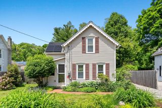 68 Cottage Street, New Hartford, CT 06057