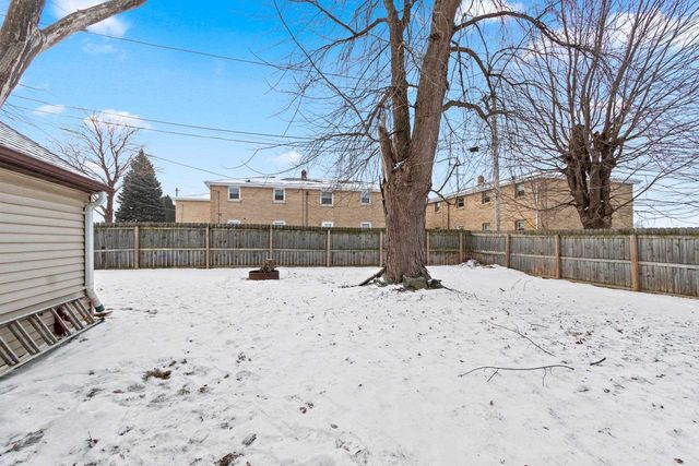 417 W 3RD STREET, Kimberly, WI 54136