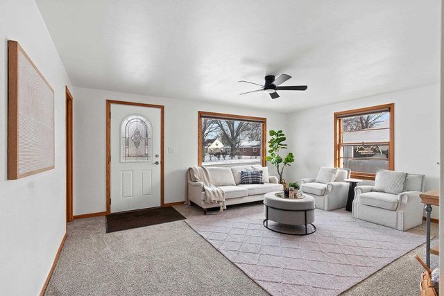 417 W 3RD STREET, Kimberly, WI 54136