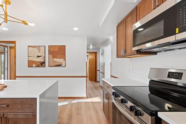 417 W 3RD STREET, Kimberly, WI 54136