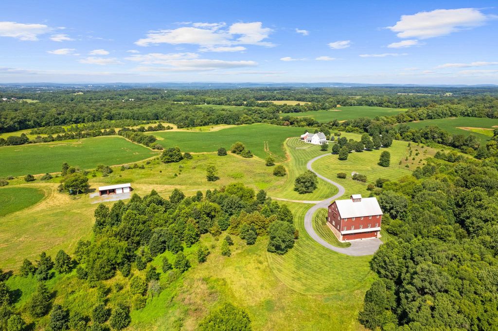 21100 W OFFUTT RD, Poolesville, MD 20837